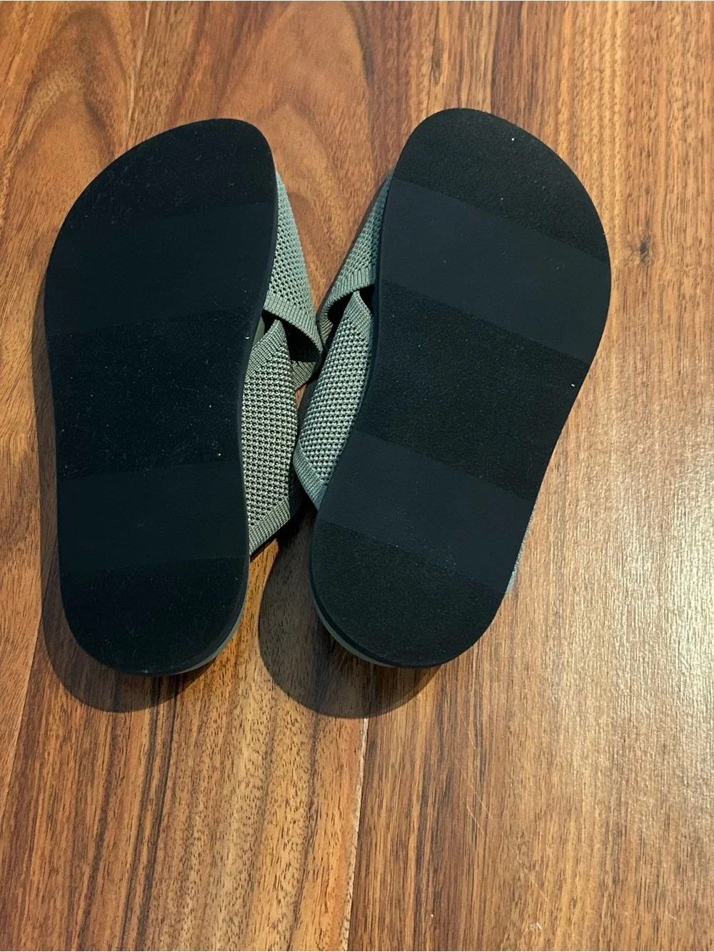 NWT Everlane ReKnit Form Crossover Sandal Seagrass green size 5 - Picture 4 of 6